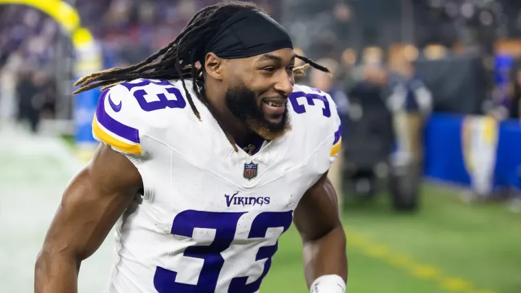 Is Aaron Jones playing in Week 10? Latest injury update, fantasy advice for Vikings RB
